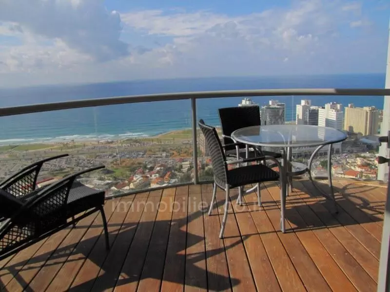 Mini-Penthouse 4 pièces  Tel Aviv Neve Tsedek 457-IBL-895