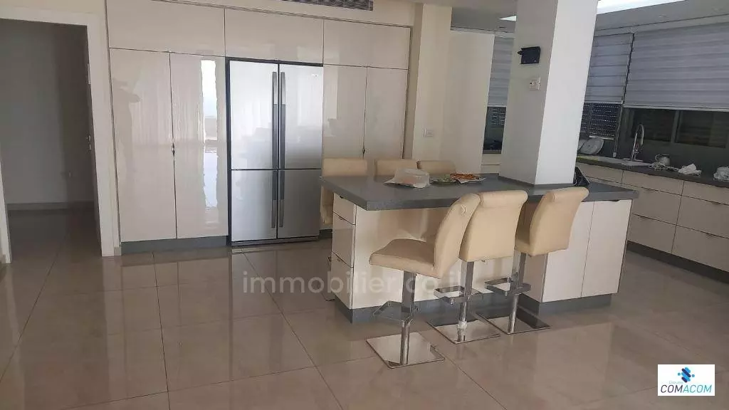 Mini-Penthouse 4.5 pièces  Ashdod Marina 511-IBL-1192