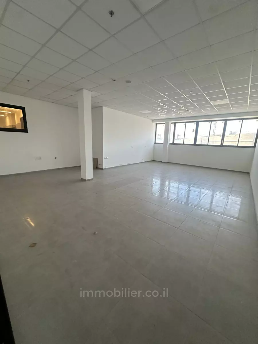 Bureaux 3 pièces  Ashdod Mar 511-IBL-1580