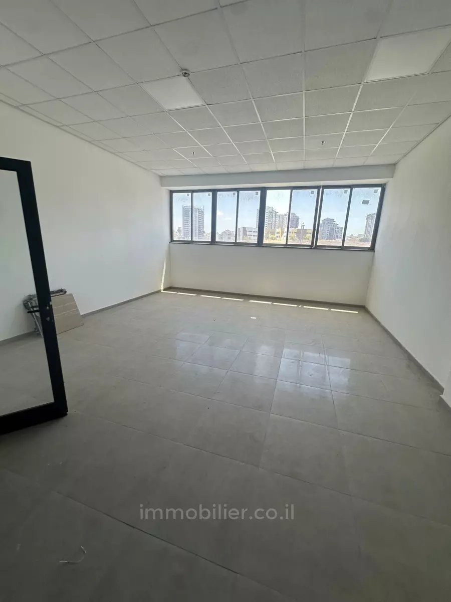 Bureaux 3 pièces  Ashdod Mar 511-IBL-1580