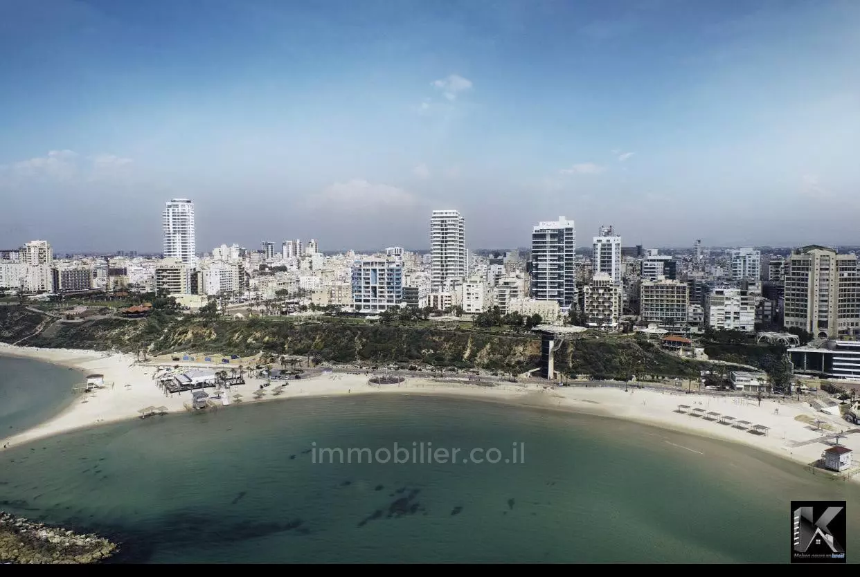 Appartement 5 pièces  Netanya Kikar 513-IBL-95