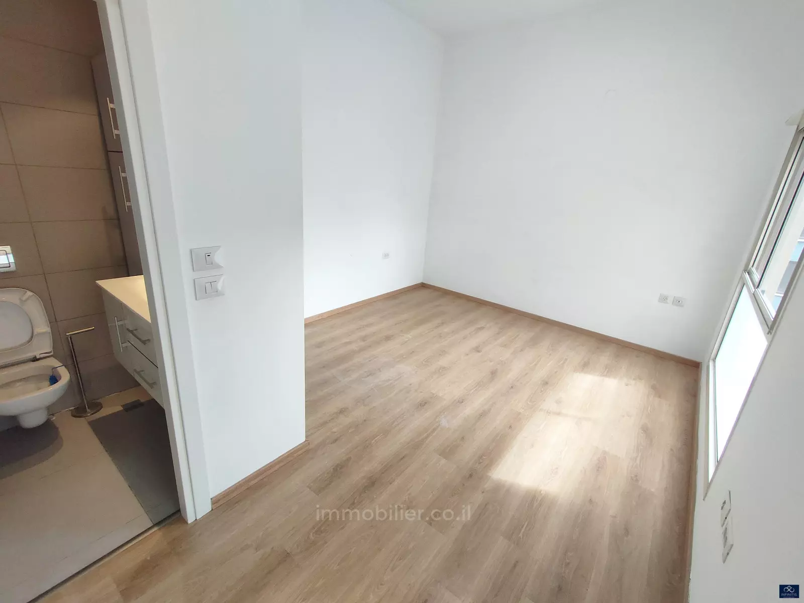 Appartement 3 pièces  Tel Aviv Kerem Hatemanim 527-IBL-125