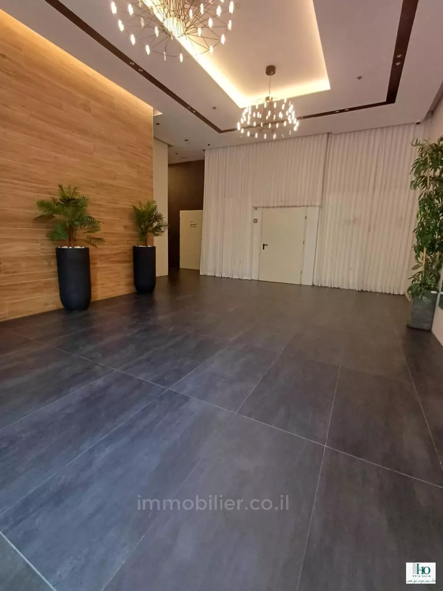 Appartement 4 pièces  Tel Aviv 1ere ligne mer 529-IBL-75