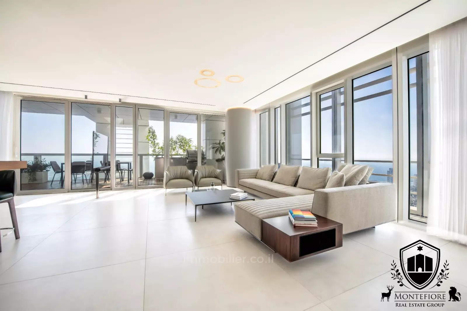 Mini-Penthouse 5.5 pièces  Tel Aviv Rothshild 577-IBL-16