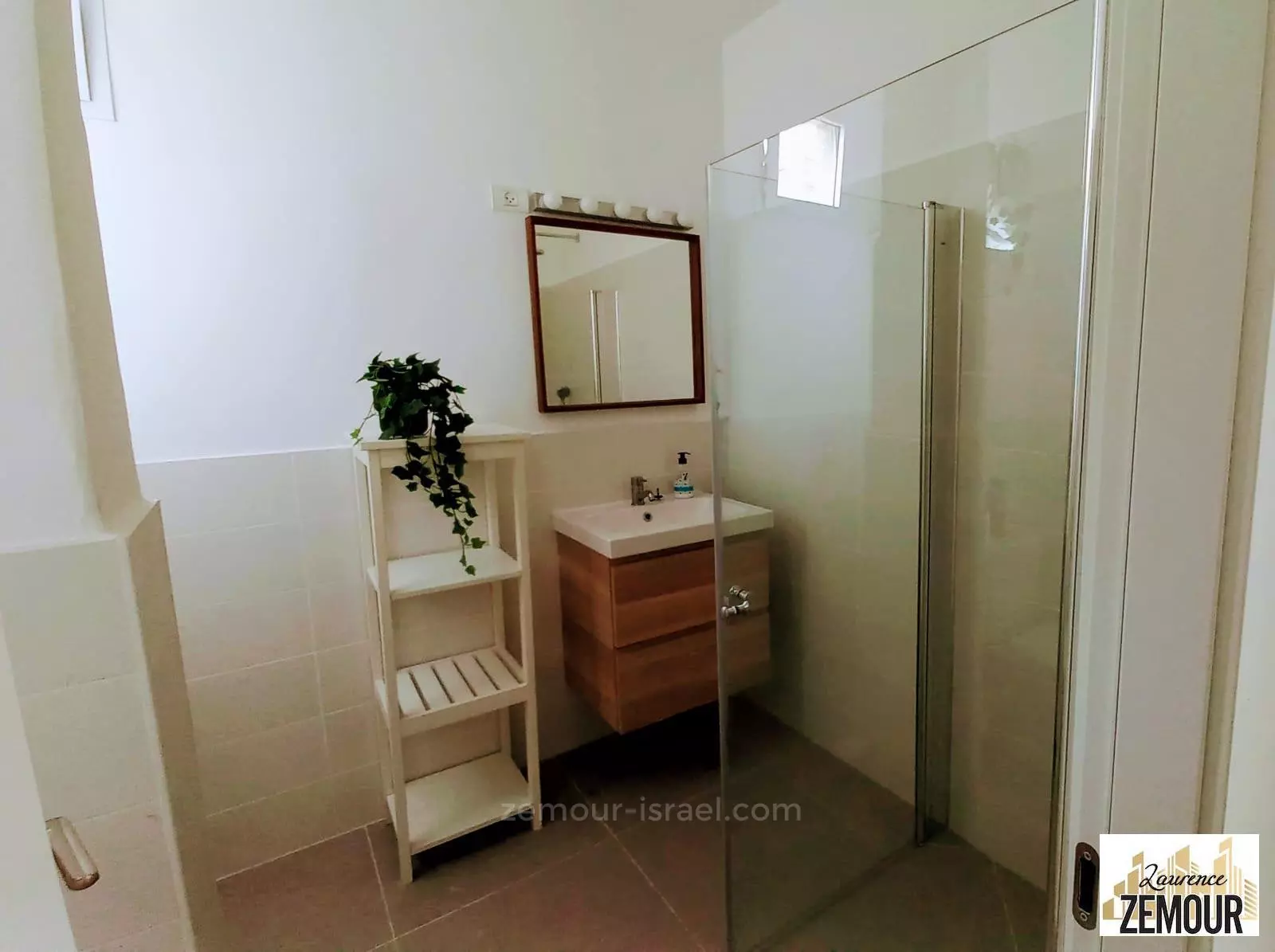 Appartement 3 pièces  Netanya Centre Ville 60-IBL-1382