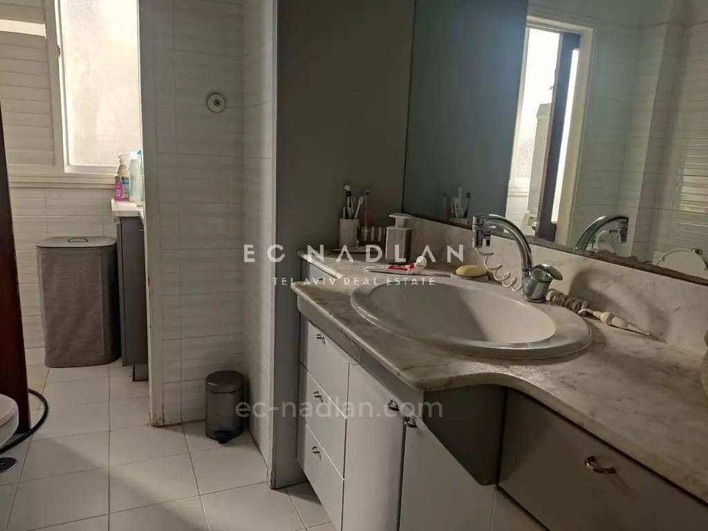 Appartement 5 pièces  Tel Aviv Bazel 83-IBL-2528